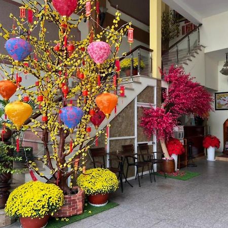 Khach San Ngu Long Hai Виньлонг Экстерьер фото