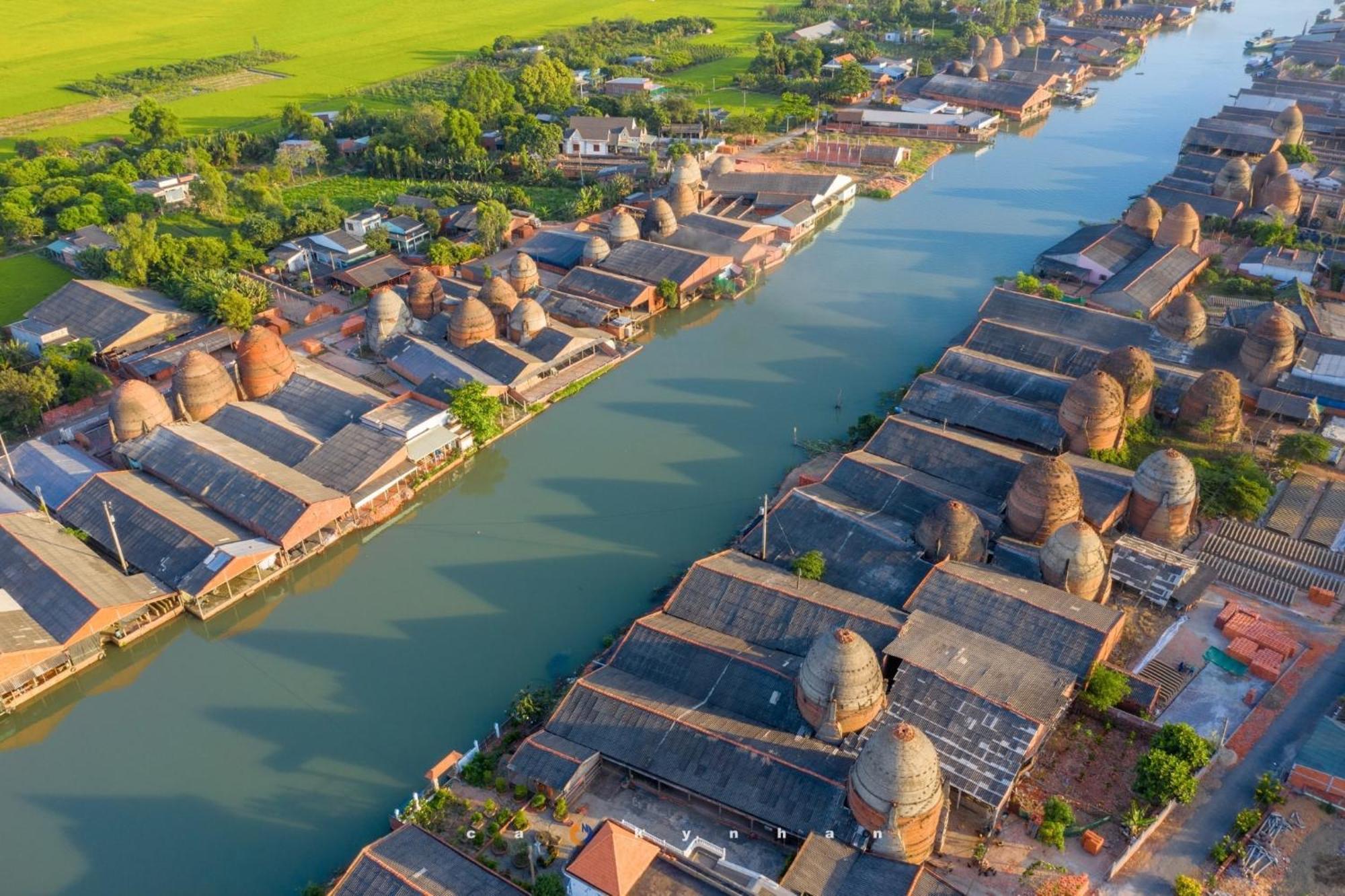 Khach San Ngu Long Hai Виньлонг Экстерьер фото