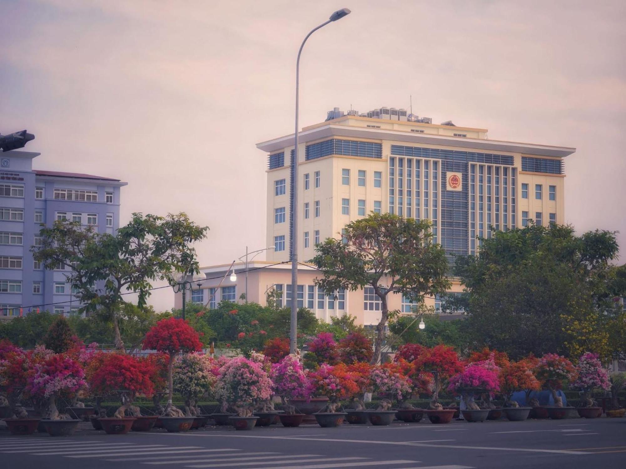 Khach San Ngu Long Hai Виньлонг Экстерьер фото